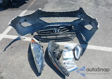 2013 Hyundai Elantra Limited z USA, uszkodzony, nr VIN 5NPDH4AE7DH190657